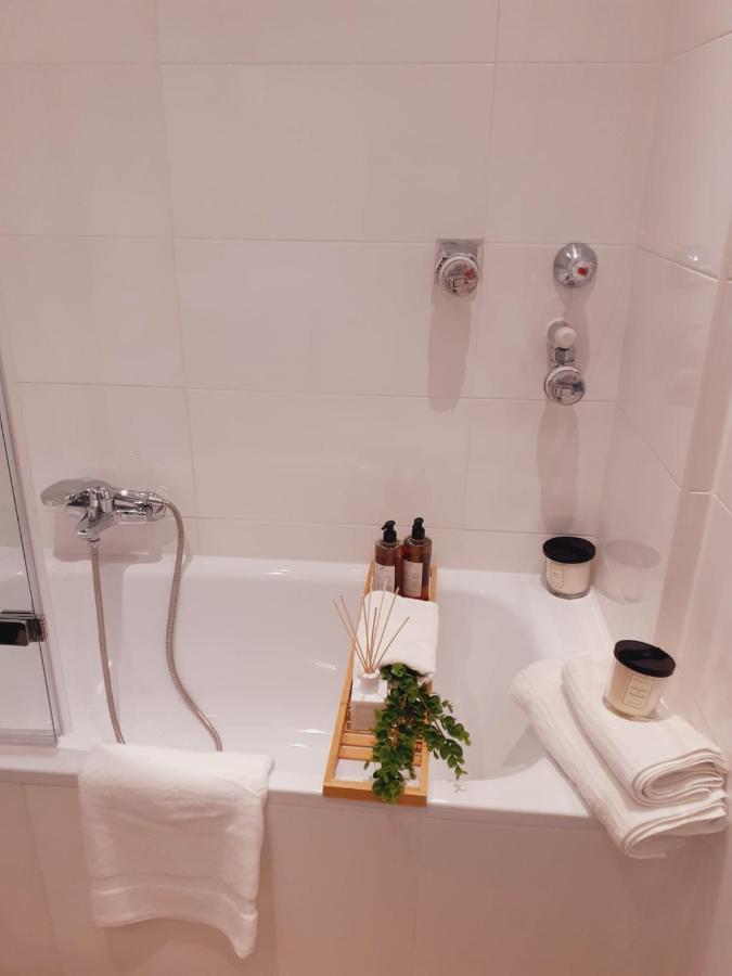 New - Apartment Kameni Confort Wifi Munich Airport Family Neufahrn bei Freising Esterno foto